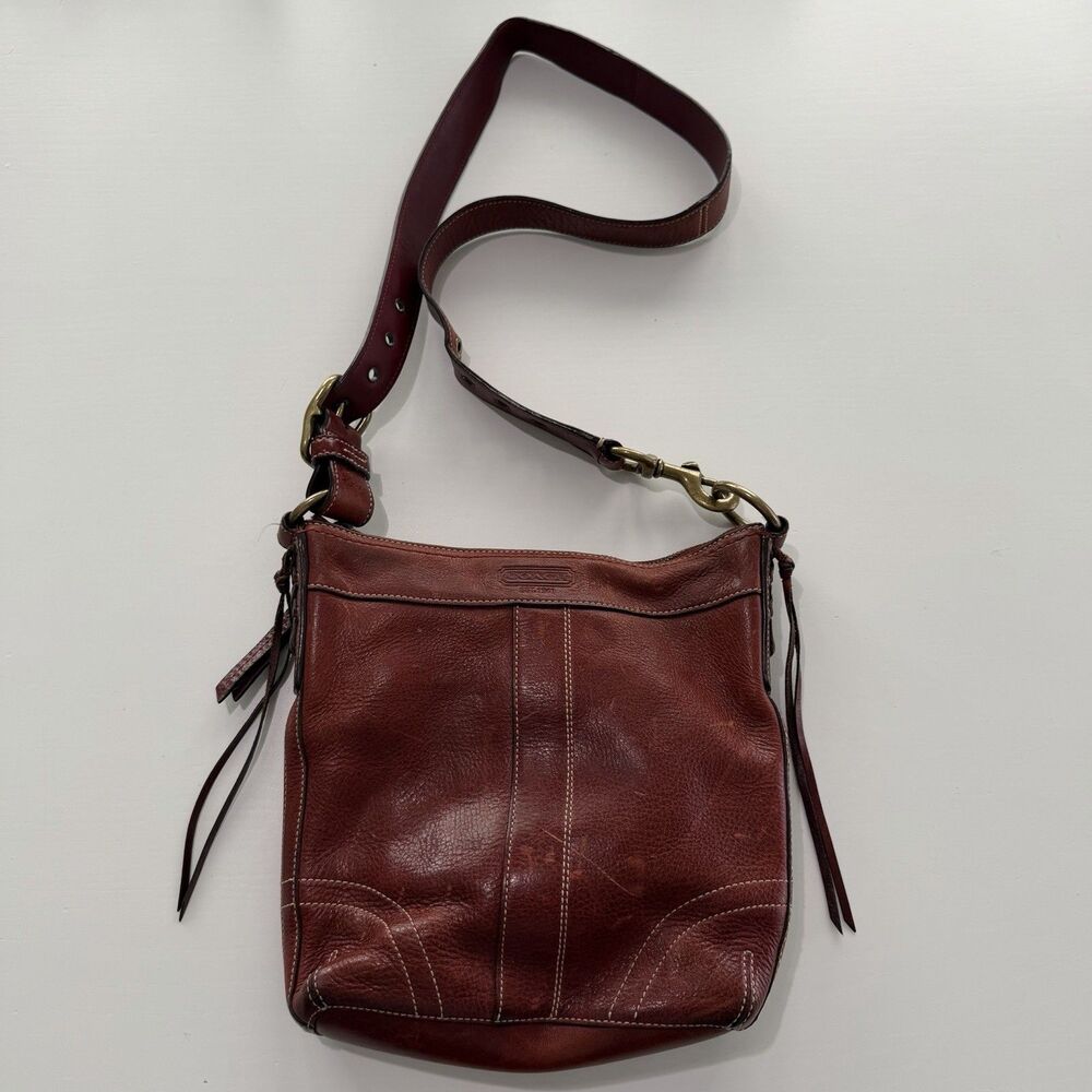 Vintage Coach Bleeker Duffle Slim Crossbody Bag Brown Pebbles Leather #10398